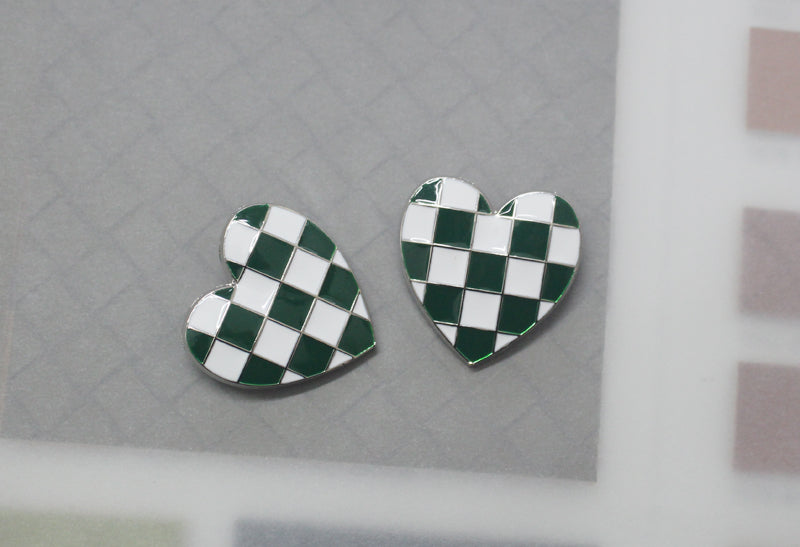 Black And White Checkerboard Anti-exposure Brooch